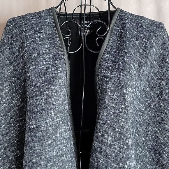 IKE‎ BEHAR Gray Marled Cape One Size - Picture 2 of 5